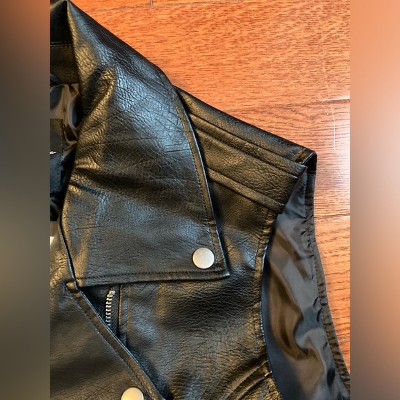 The Midnight Moto Vegan Leather Vest - RD Style - Medium - Elle's Boutique - Picture 8 of 12